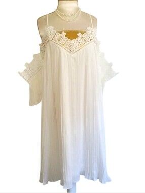 NEW Ina White Lace Crochet Trim Cold-Shoulder Pleated Boho Dress NWOT